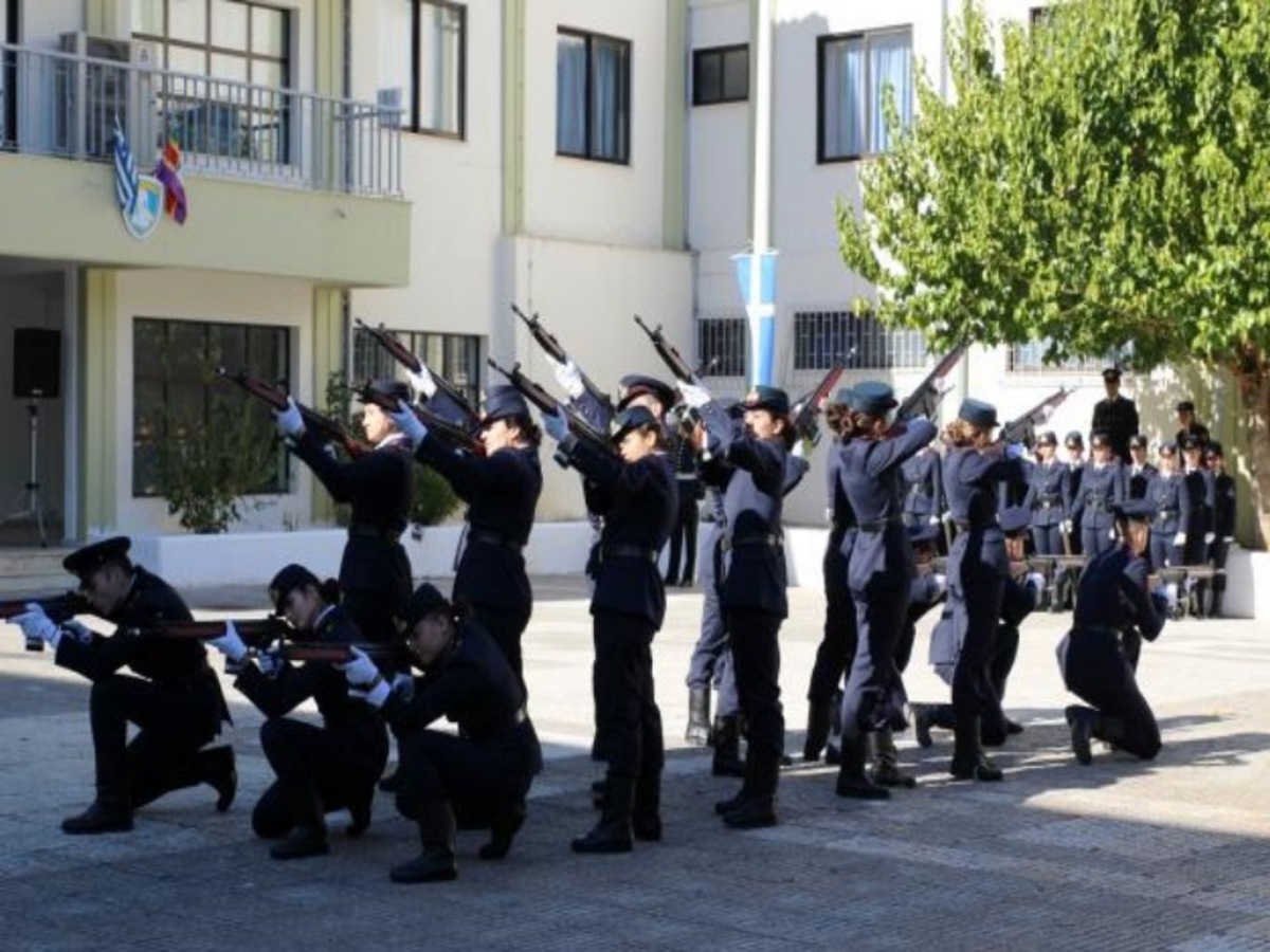 Χαμόγελα και συγκίνηση στην ορκωμοσία των νέων Αξιωματικών της Νοσηλευτικής! [pics]