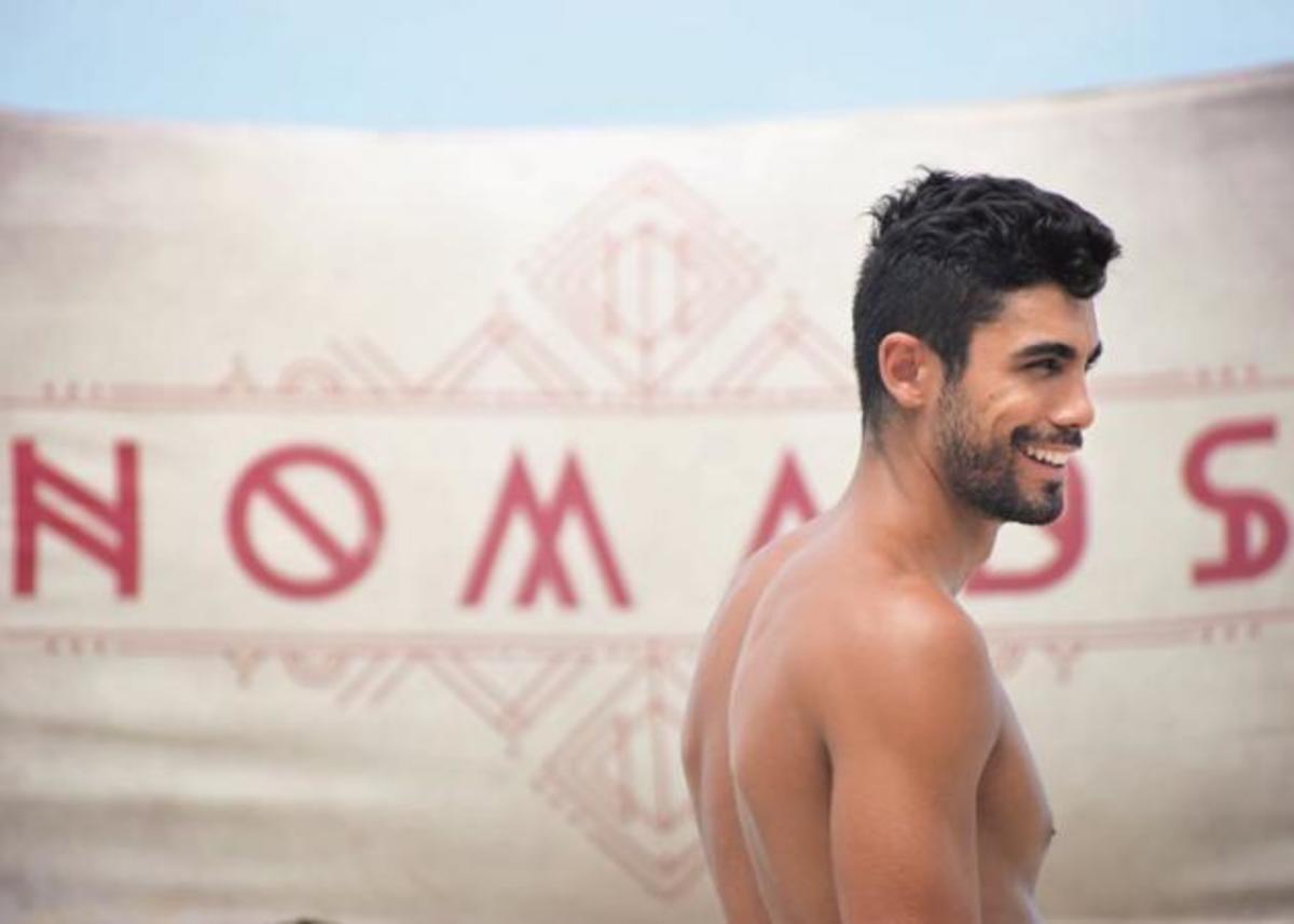 Παναγιώτης Βασιλάκος: Μιλά για την κουμπαριά με τσιγγάνους και το ρόλο του στο κόμμα του Απόστολου Γκλέτσου