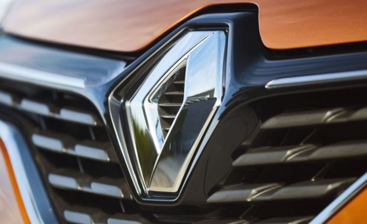 H Renault αυξάνει την παραγωγή των βενζινοκινητήρων της