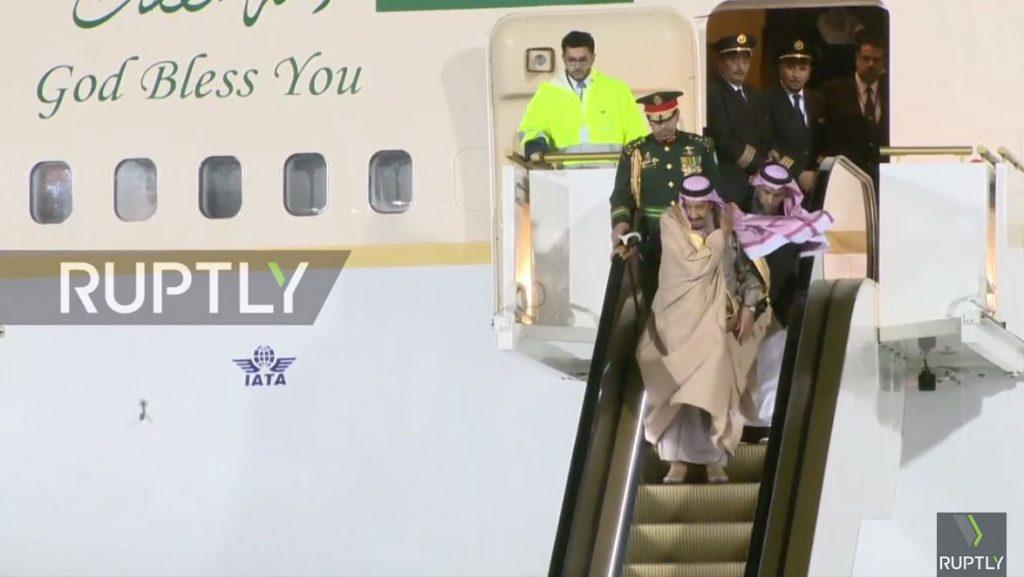 Μια… χρυσή (κυριολεκτικά) σκάλα που κόλλησε!