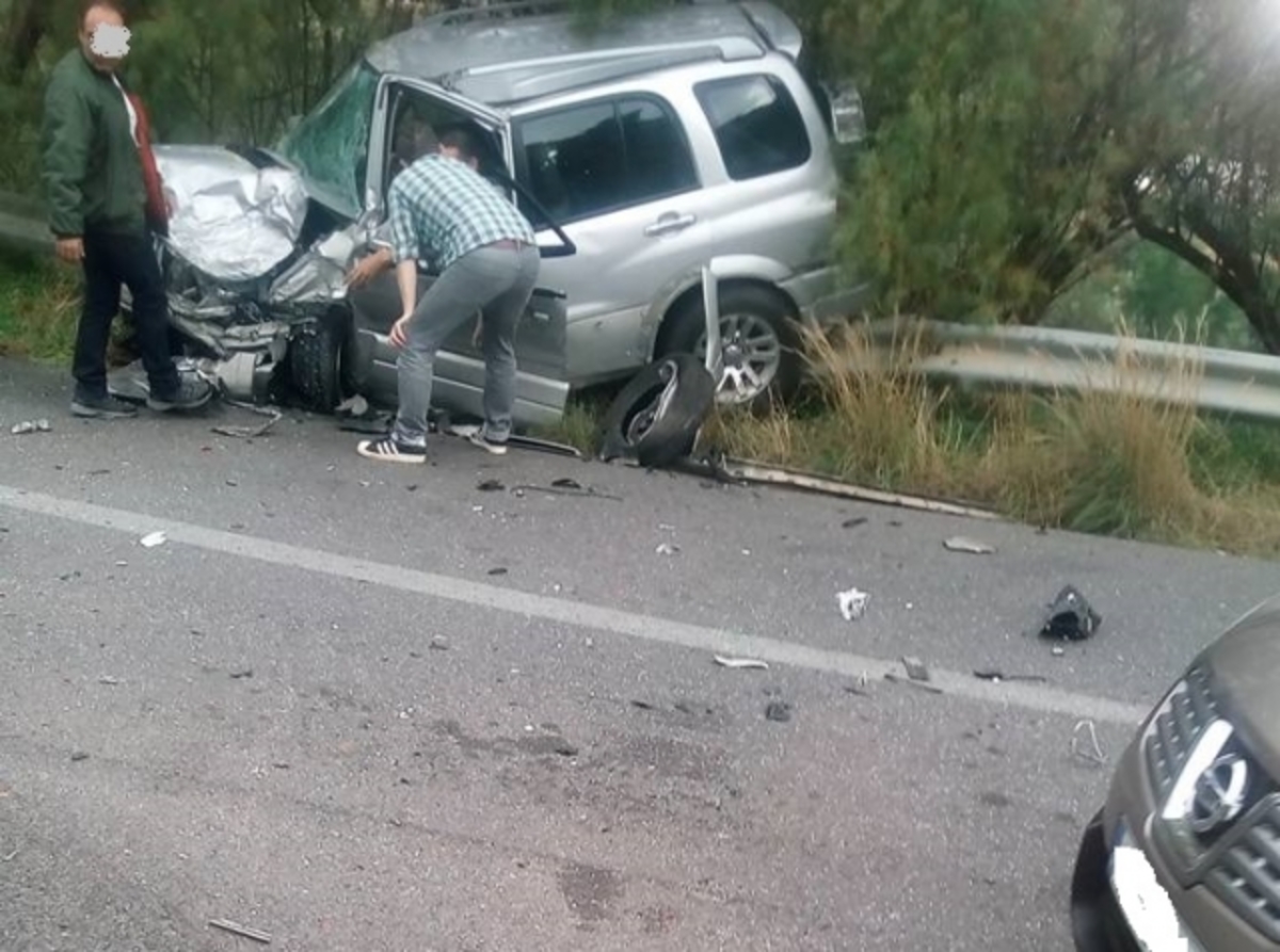 Κρήτη: Τροχαίο με 5 τραυματίες στην εθνική οδό Ηρακλείου – Ρεθύμνου [pics]