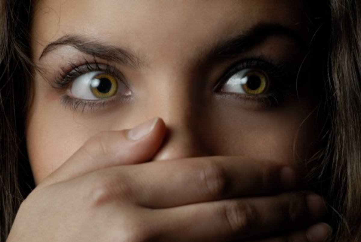Κρήτη: Συγκλονίζει η αριστούχος φοιτήτρια νομικής για τον βιασμό από τον πατέρα της – “Τον φοβάμαι ακόμα”!