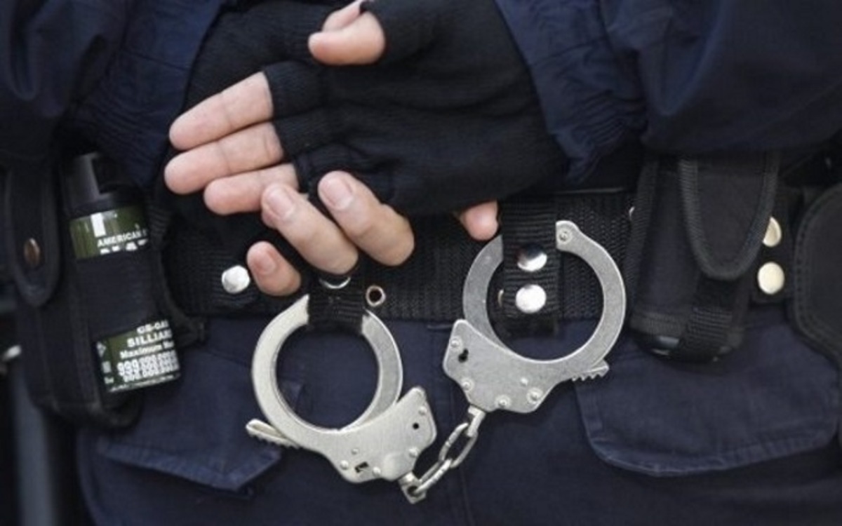 Συνελήφθη γνωστός τραγουδιστής για κλοπή σε κατάστημα!