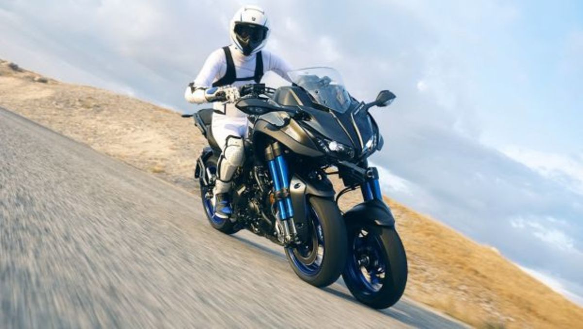 H Yamaha φέρνει την επανάσταση με την πρώτη τρίτροχη σπορ μοτοσικλέτα! [vid]