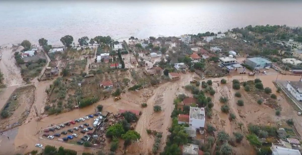 Πλημμύρες στη Δυτική Αττική: Οι Πειραιώτες συγκεντρώνουν τρόφιμα και ρούχα για τους πληγέντες