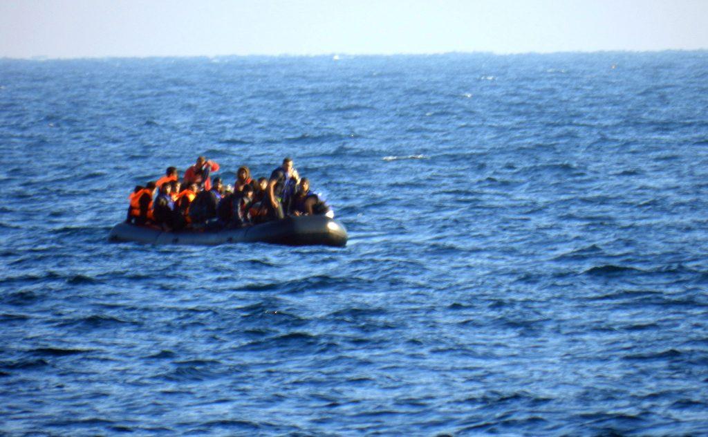 Χίος: Άνθρωποι στη θάλασσα – Δραματικές διασώσεις προσφύγων και μεταναστών μετά από ναυάγια!