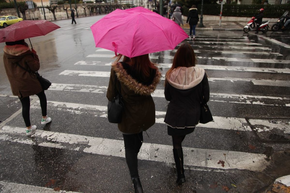 Καιρός: Πάρτε ομπρέλα, βροχές και καταιγίδες σήμερα