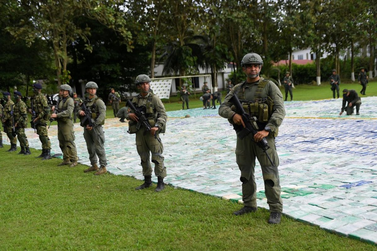 Κολομβία: Κατέσχεσαν 2,3 τόνους κοκαΐνης που ανήκε σε αποστάτες της οργάνωσης FARC