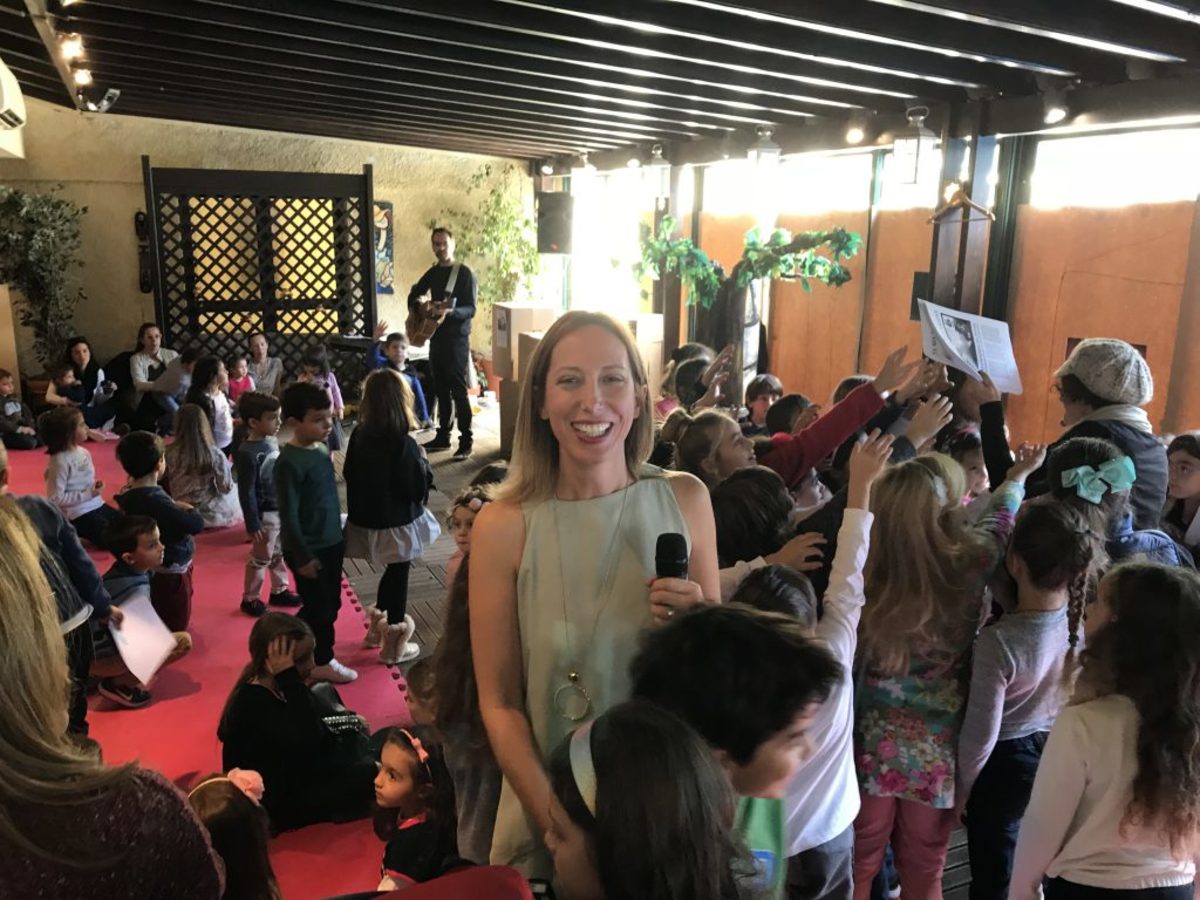 Μαρίνα Γιώτη: Η σύζυγος του Κώστα Κρομμύδα παρουσίασε το νέο της παιδικό βιβλίο!