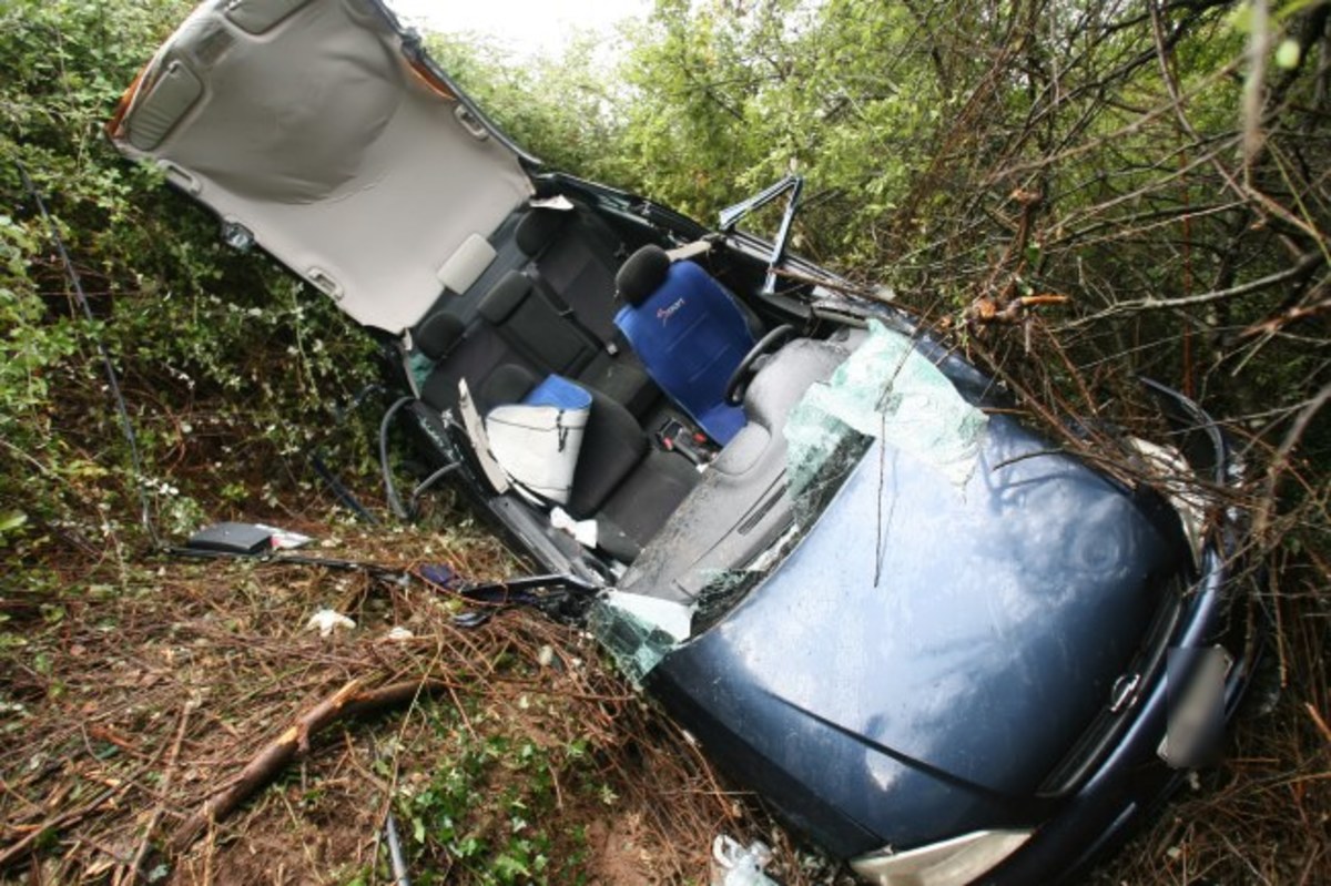 Καβάλα: Τραγωδία σε τροχαίο με 4 νεκρούς και 5 τραυματίες – Αυτοκίνητο έπεσε σε γκρεμό – Η απόφαση του οδηγού!