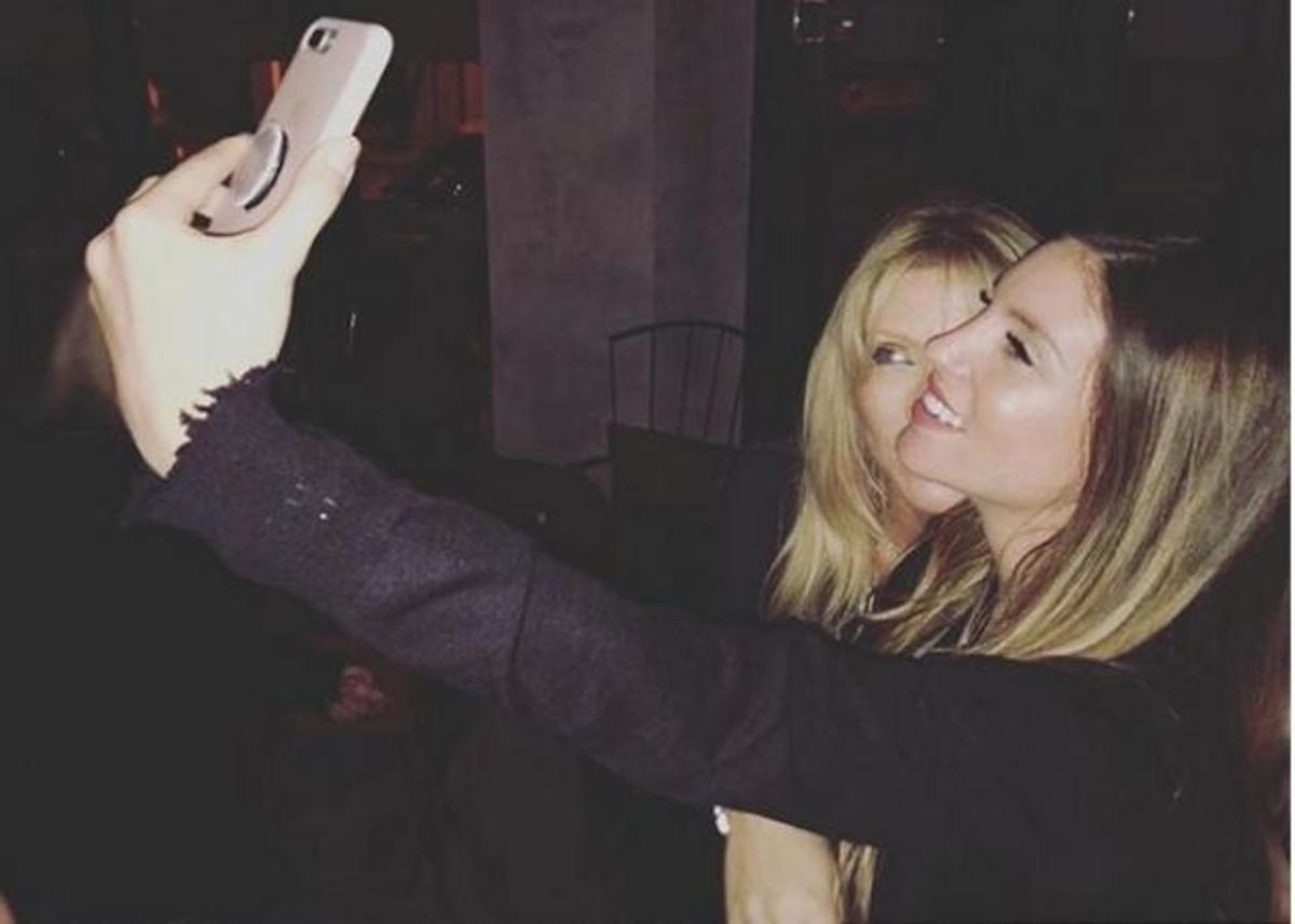 Αθηνά Οικονομάκου: Σαββατοκύριακο στο πατρικό της με τον σύντροφό της και την μητέρα της