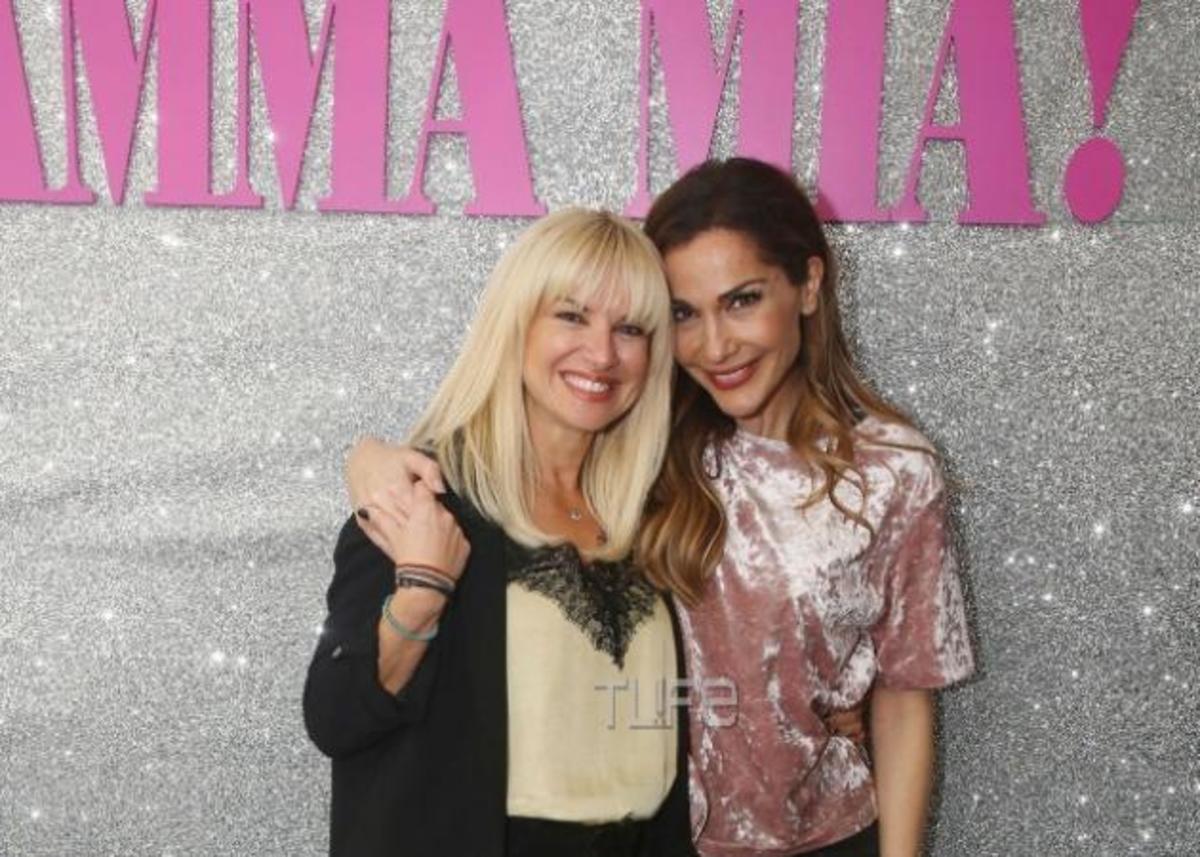 Μαρία Μπεκατώρου: Απολαυστικές στιγμές με την Δέσποινα Βανδή στα παρασκήνια του Mamma Mia! [pics,vid]