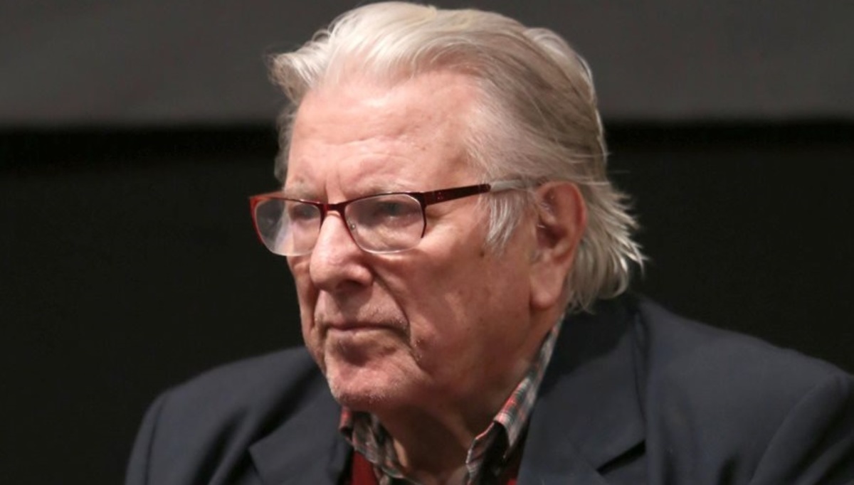 «Δεν έχω τέτοιου είδους επαφές με τον Κώστα Βουτσά για να πάω να δω τον Φοίβο»