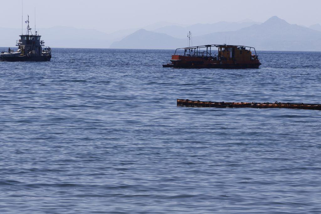 Ξεκίνησε η διαδικασία ανέλκυσης του “Αγία Ζώνη 2”