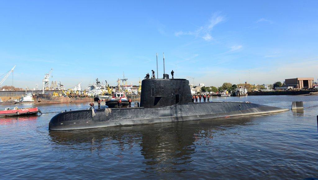 “Καρατομήθηκε” ο Αρχηγός του Πολεμικού Ναυτικού της Αργεντινής λόγω της εξαφάνισης του υποβρυχίου