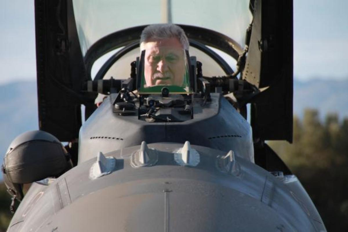 Πτήση του Αρχηγού της αεροπορίας με F – 16 πάνω από την Κρήτη [pics]