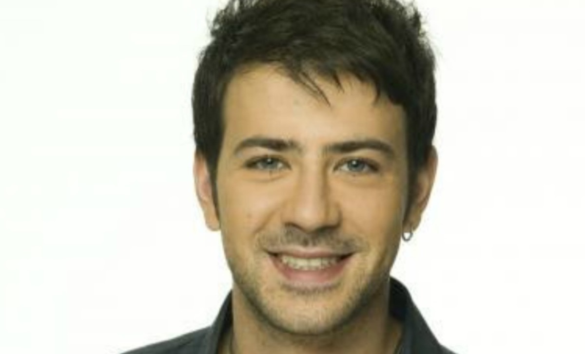 «Όταν μοιράστηκα το καμαρίνι μου με τον Πέτρο Μπουσουλόπουλο…»