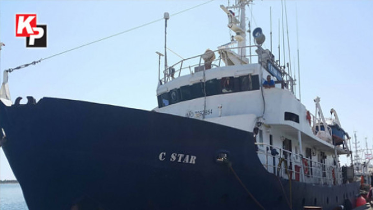 Το «πλοίο των νεοναζί» κατά των προσφύγων στην Μεσόγειο έκρυβε επί πληρωμή στα αμπάρια του μετανάστες!