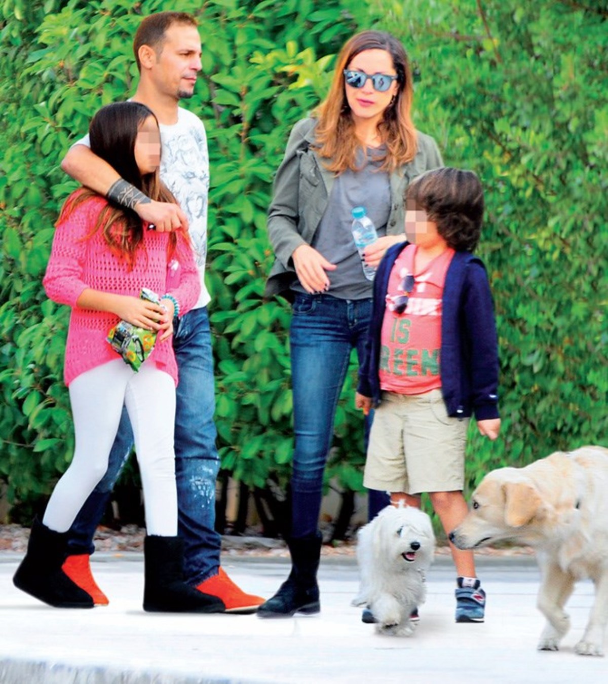 Δέσποινα Βανδή – Ντέμης Νικολαΐδης: Δείτε την πολυτελή μεζονέτα που “άνοιξαν” οι ληστές στη Βούλα