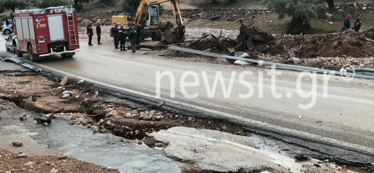 Θεομηνία στη Δυτική Αττική – Νέες έρευνες: Σκάβουν τις λάσπες για να βρουν τους αγνοούμενους