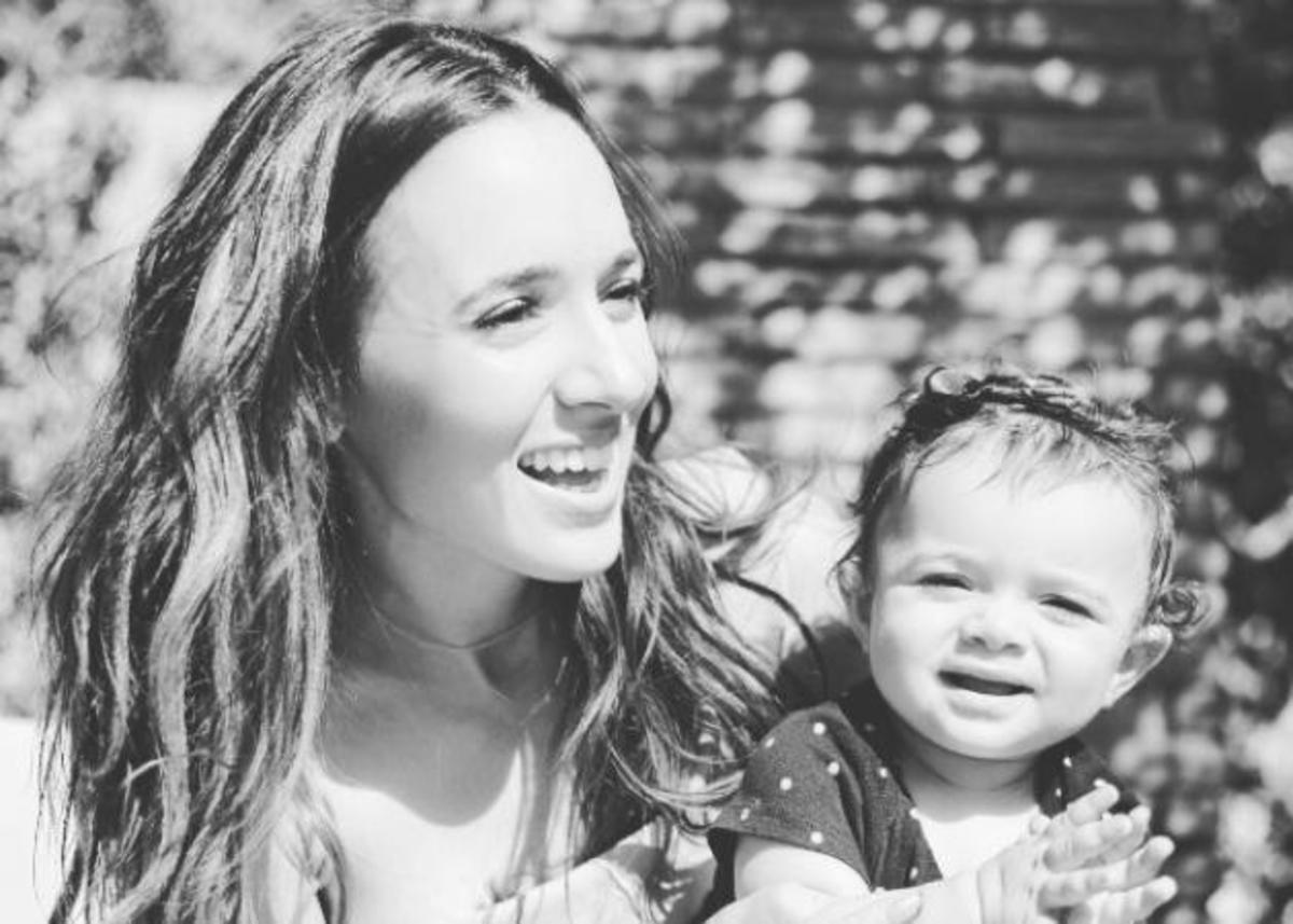 Αγνώριστη η Καλομοίρα με τον σύζυγο και τα παιδιά της για το Halloween!