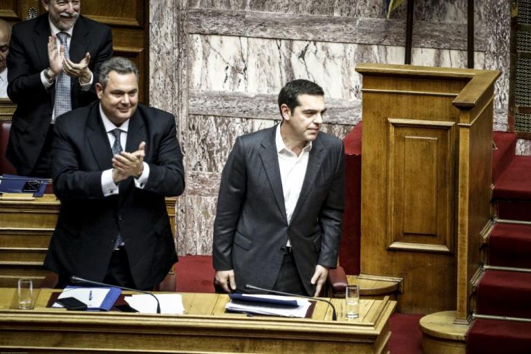 Ποιος είναι ο Τζον Σφακιανάκης - Το παρασκήνιο των επαφών με την Ελλάδα