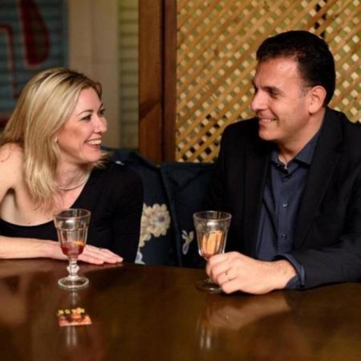 Γιώργος Καραμέρος: Σπάνια βραδινή έξοδος με την σύζυγό του! [pics]