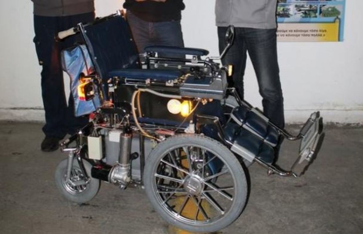 Έτσι ένα αναπηρικό καροτσάκι του 1965 γίνεται ηλεκροκίνητο! [pics]