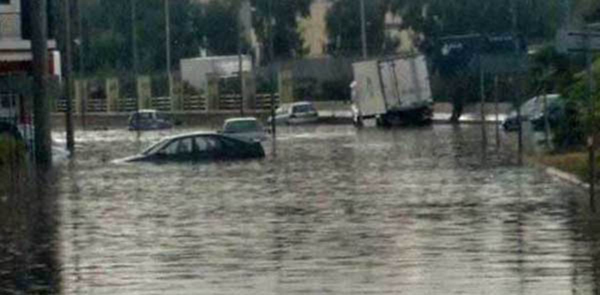 "Βούλιαξε" η χώρα για ακόμη μία μέρα από τις καταστροφικές πλημμύρες - "Ποτάμια" οι δρόμοι σε Κερατσίνι και Θεσσαλονίκη [pics, vid]