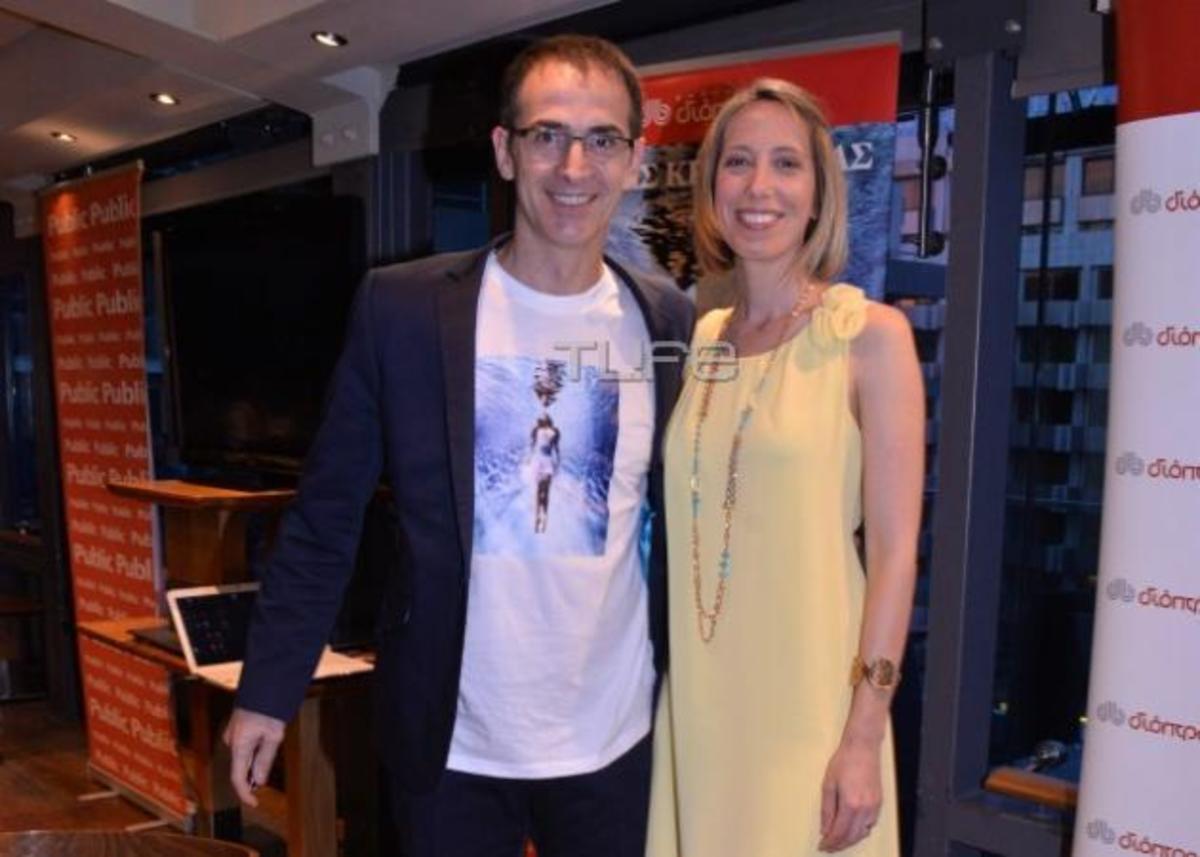 Κώστας Κρομμύδας:  Η τρυφερή ερωτική εξομολόγηση που δέχτηκε από την σύζυγό του!