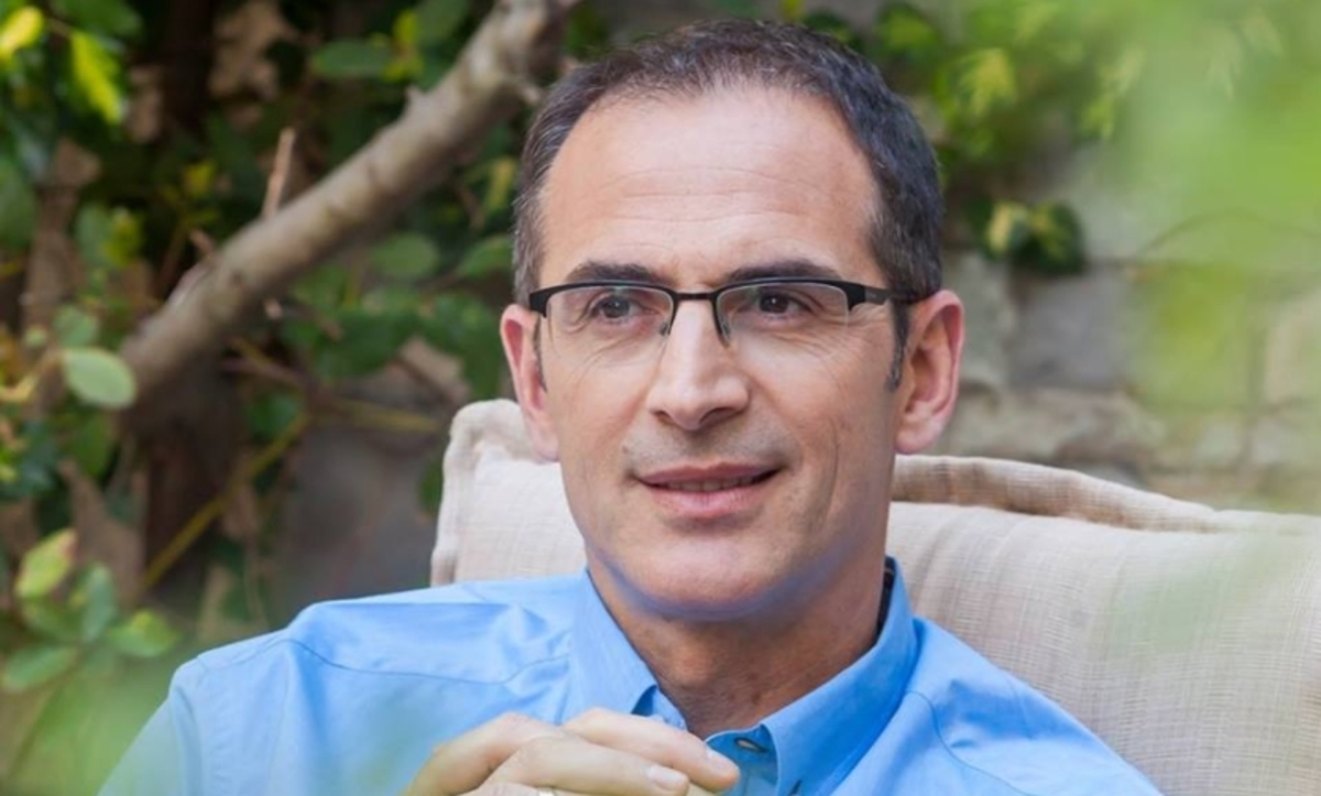 Κώστας Κρομμύδας: Αποχώρησε από την παράσταση των Ρήγα – Αποστόλου