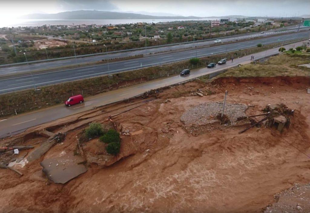 Δυτική Αττική: Η ανείπωτη τραγωδία μέσα από εναέριες εικόνες