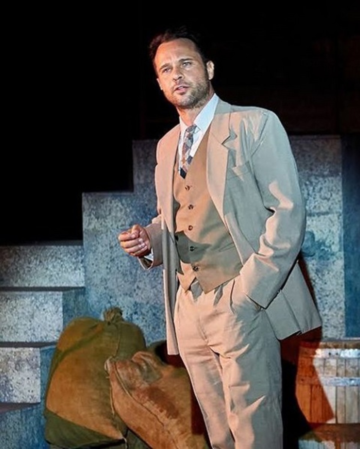 Μέμος Μπεγνής: Στόλισε και φέτος ολόκληρο χριστουγεννιάτικο χωριό στο σπίτι του!