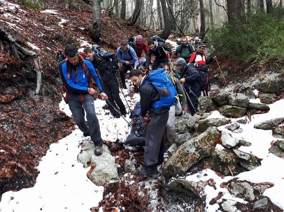 Επιχείρηση για τη μεταφορά ορειβάτη από τον Όλυμπο [pics]