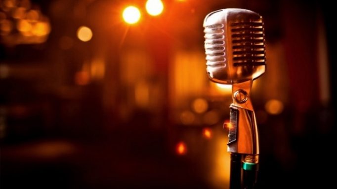 Ελληνίδα τραγουδίστρια αποκαλύπτει πρώτη φορά την σεξουαλική παρενόχληση που δέχτηκε