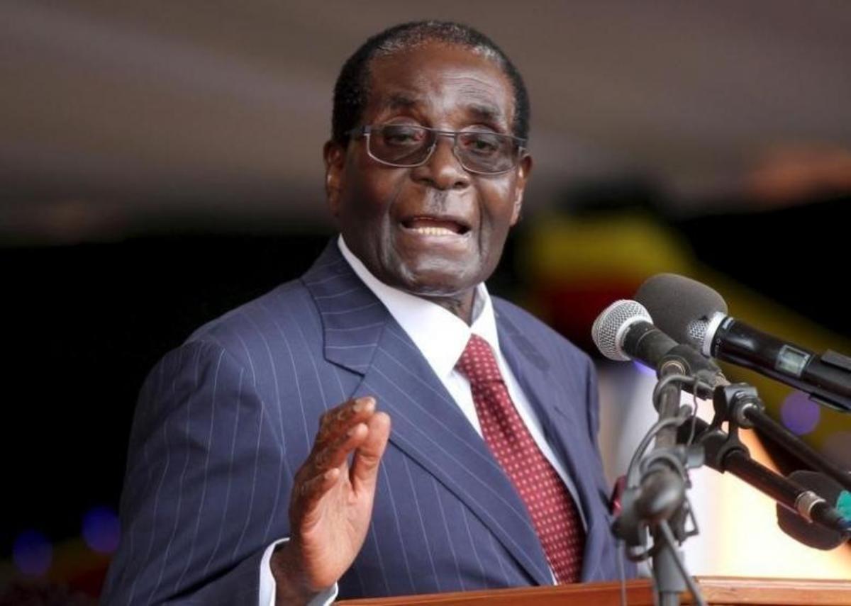 Ζιμπάμπουε: Αποκαθήλωση Μουγκάμπε από την προεδρία – “Του δίνουμε 24 ώρες να παραιτηθεί”