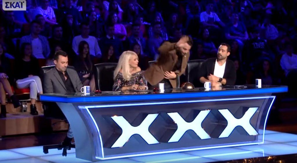 Η στιγμή που ο Ντάνος τίναξε το Ταλέντο στον αέρα!