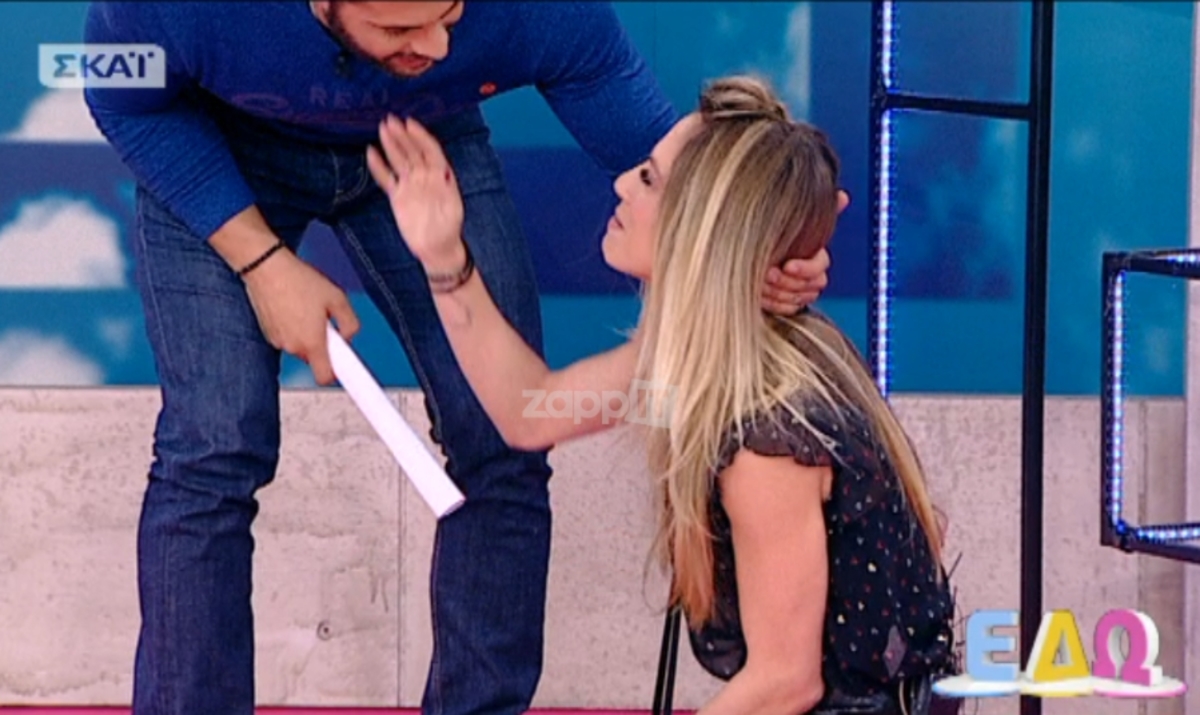 Έπεσε στο πάτωμα η Ντορέττα Παπαδημητρίου με την γκάφα του Κωνσταντίνου Βασάλου!