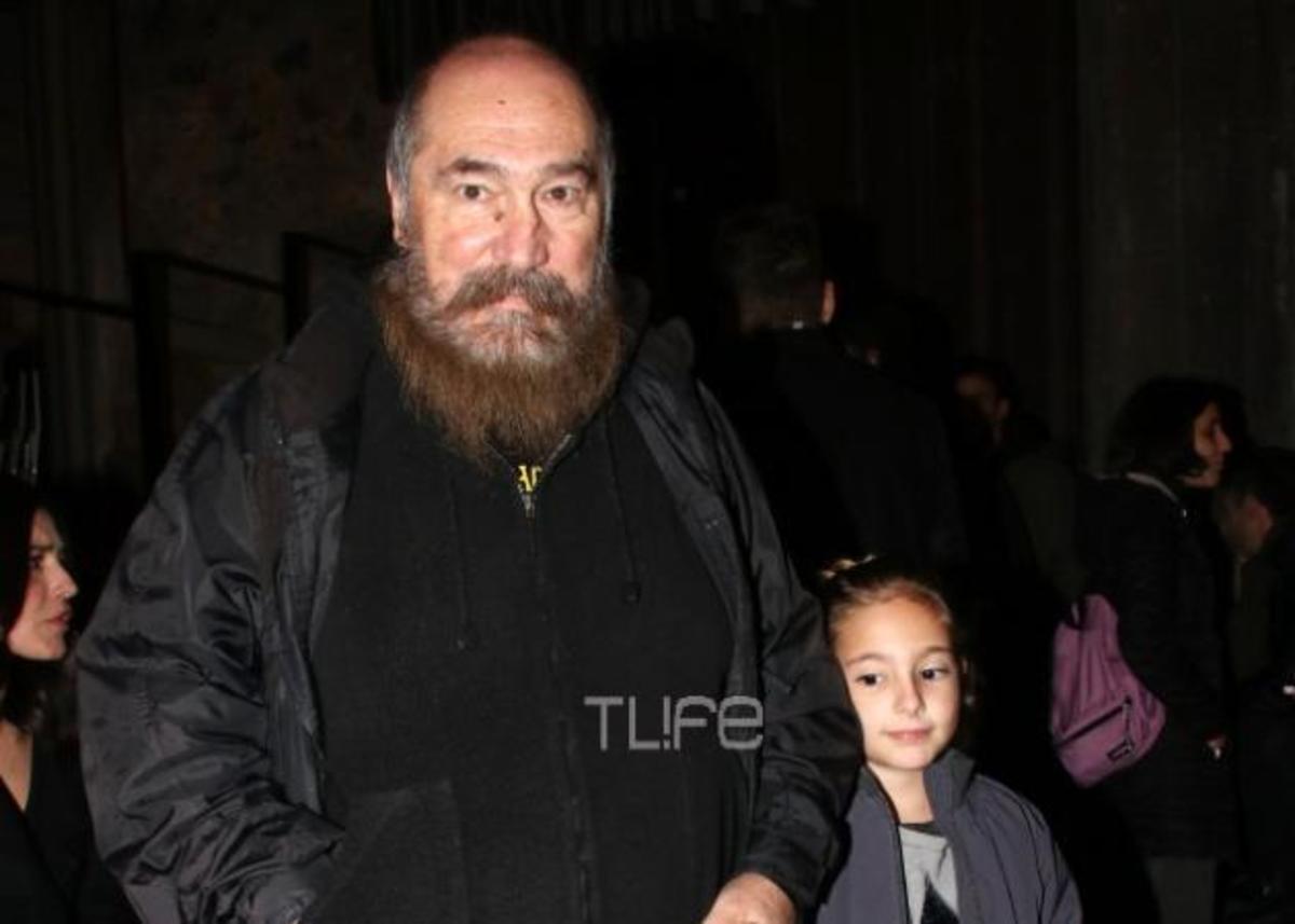 Τζίμης Πανούσης: Με την γλυκιά κόρη του στο θέατρο! [pics]