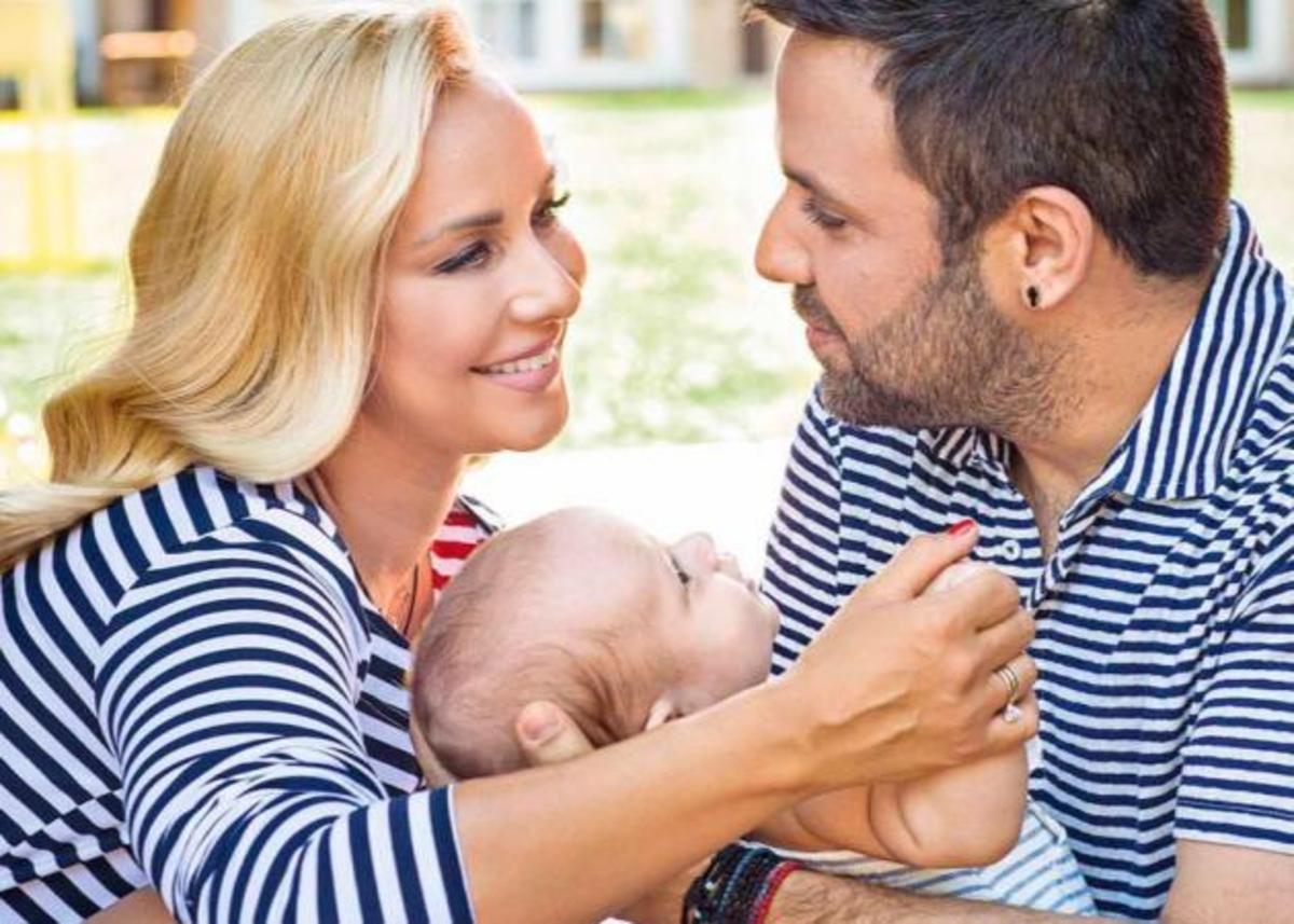 Γιώργος Γιαννιάς – Ελευθερία Παντελιδάκη: Δείτε το στολισμένο σπίτι τους