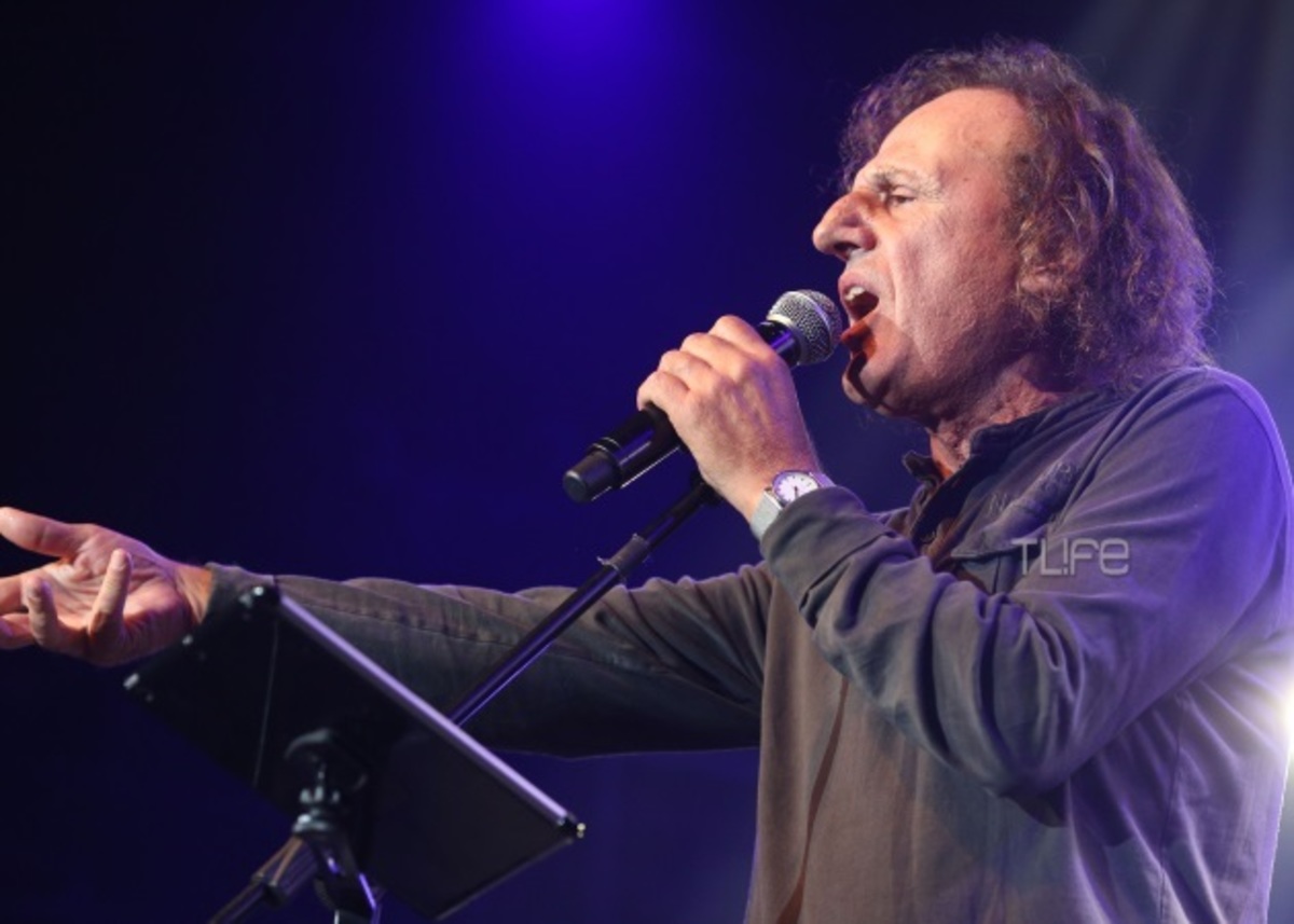 Αυτή είναι η κούκλα κόρη του Παπακωνσταντίνου και της Ράντου