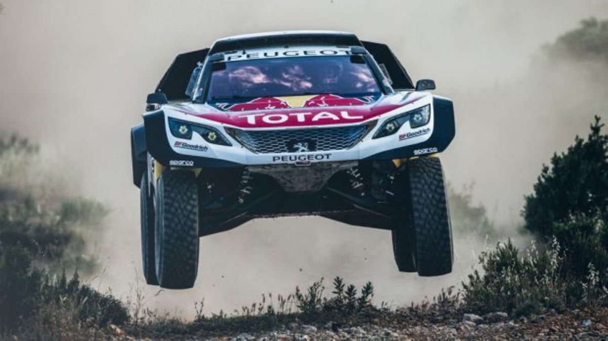 Νίκη και αποχωρεί από το Dakar η Peugeot [vid]