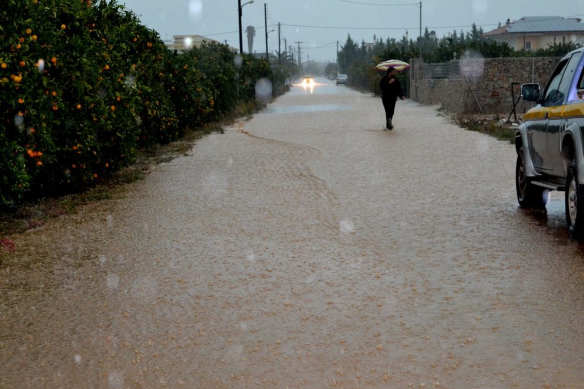 Κλειστά τα σχολεία σε Μάνδρα, Μαγούλα και Νέα Πέραμο