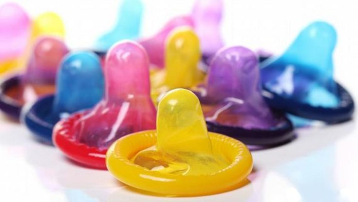 «Πριν το θέατρο έκανα διάφορες δουλειές… έφτιαχνα και προφυλακτικά»