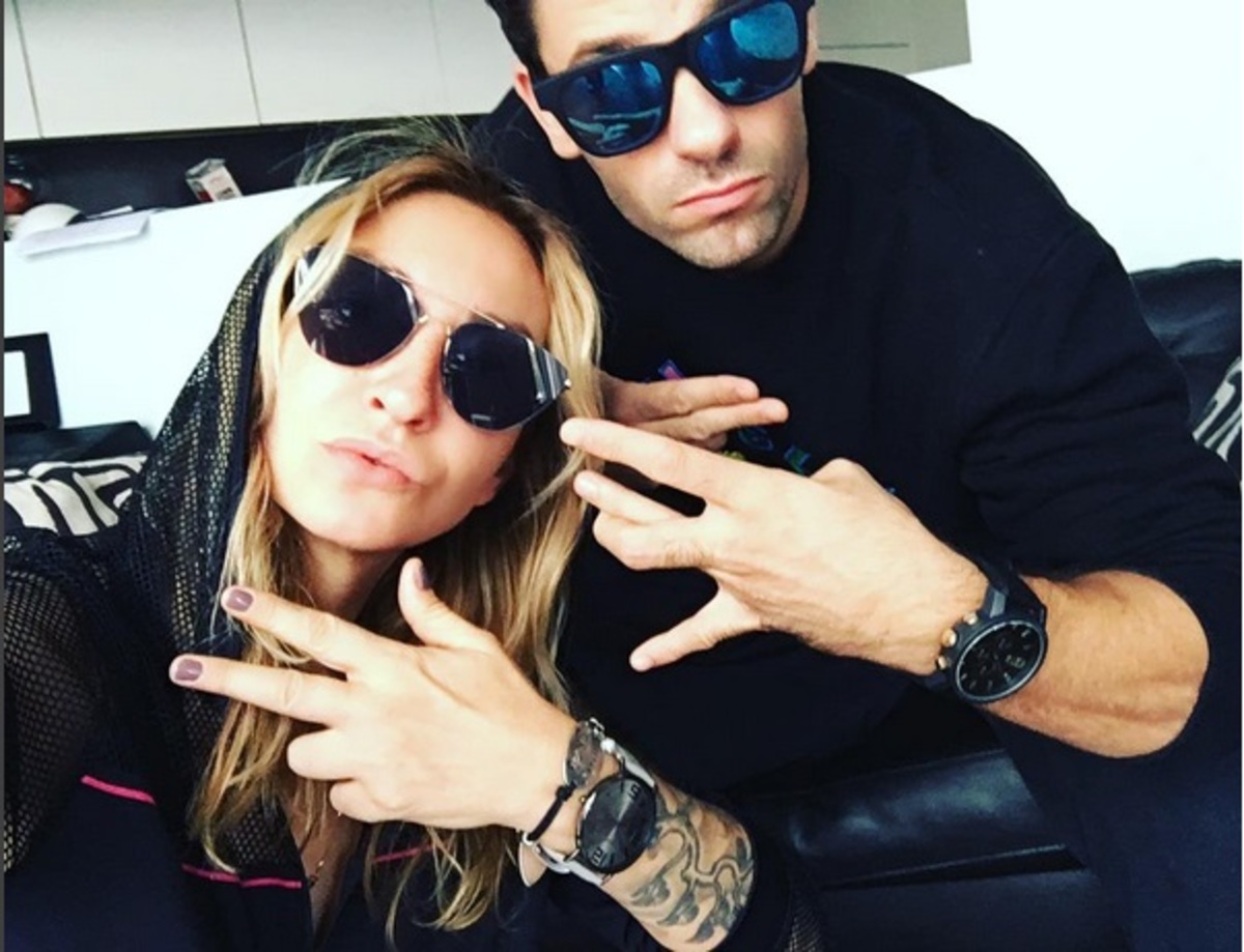 Ρούλα Ρέβη: Οι στιγμές με τα δίδυμα στο σπίτι και ο τρόπος που τα ξεγελά για να τρώνε ακτινίδια!