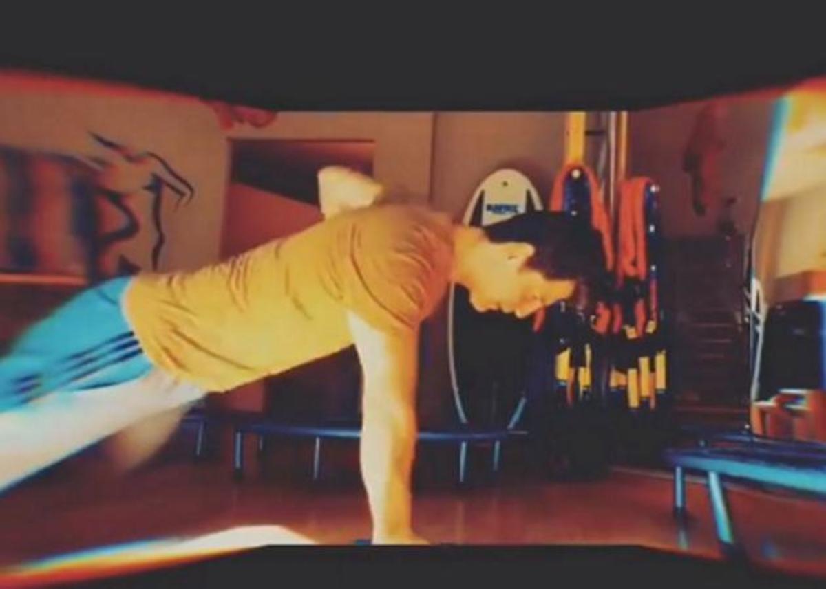 Σάκης Ρουβάς: Τώρα εξηγείται γιατί έχει αυτό το κορμί! Δείτε τη σκληρή προπόνηση που κάνει κάθε πρωί!