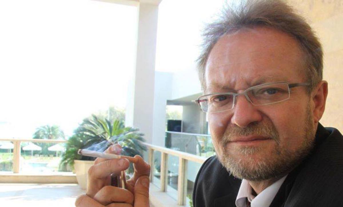 Στάθης Καγιαλές