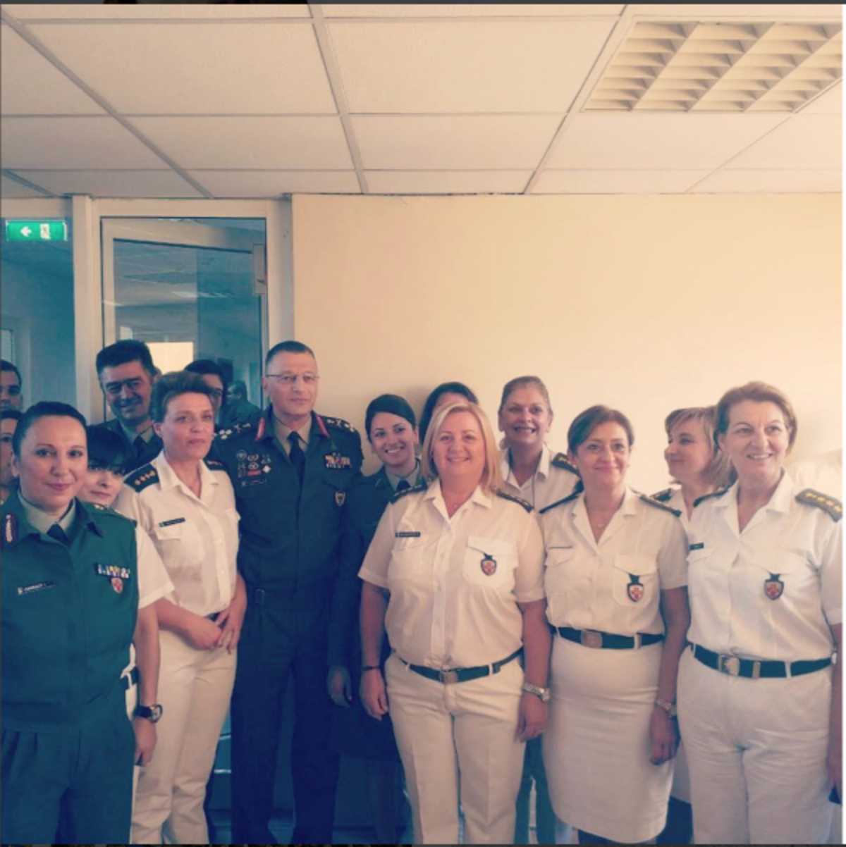 “Έφοδος” αρχηγού ΓΕΣ στο 401 Στρατιωτικό Νοσοκομείο