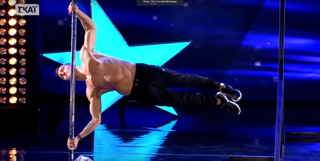 Ελλάδα έχεις ταλέντο: Αλαλαγμός όταν έβγαλε τη μπλούζα! Άφωνοι οι κριτές!