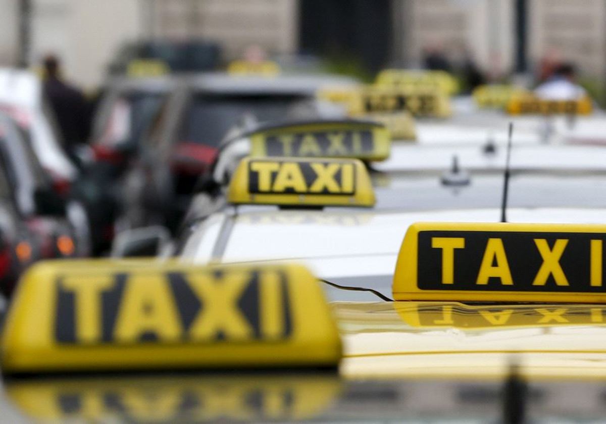 Έγιναν τα πρώτα δρομολόγια ταξί… χωρίς οδηγό